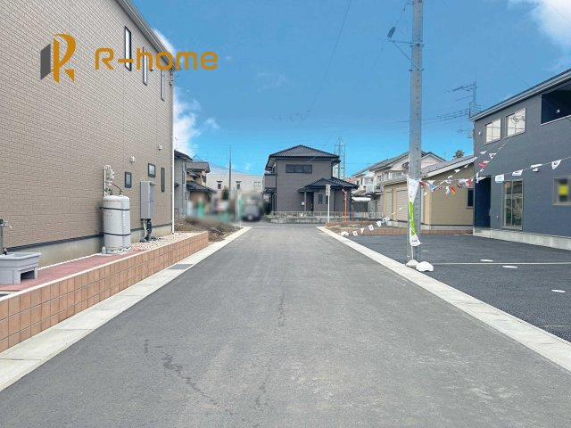水戸市酒門町第16　新築戸建て　2号棟の前面道路含む現地写真|堂々！建物完成♪実際のお部屋をご見学可能です♪
ご見学が一番の資料！お気軽にお問い合わせ下さい♪