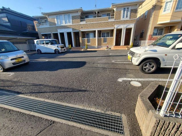 ルミエール南館の駐車場|駐車場です