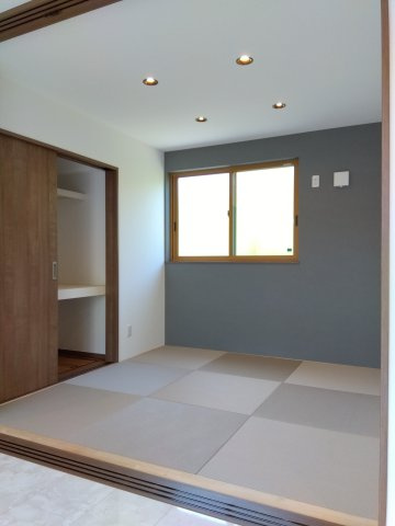 新井田西1丁目の和室|和4.5帖：和室ならではの温かな和の空間で寛ぎの時間を過ごせます