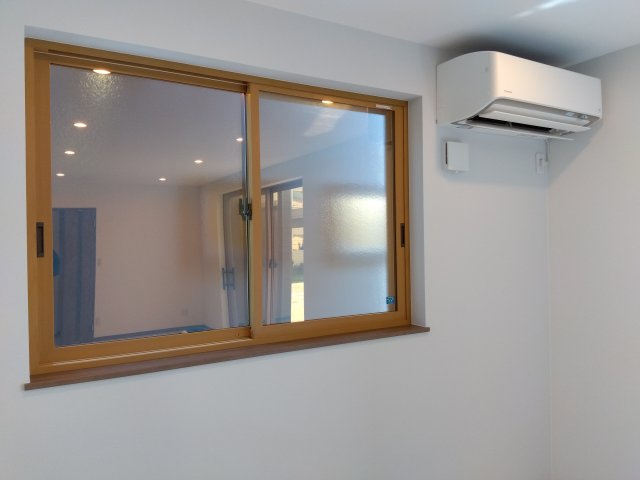 新井田西1丁目の居間・リビング|LDK15.2帖、ゆったり過ごせるリビングです。