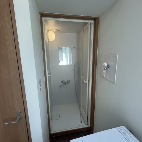 学）ハイツ六本木の浴室