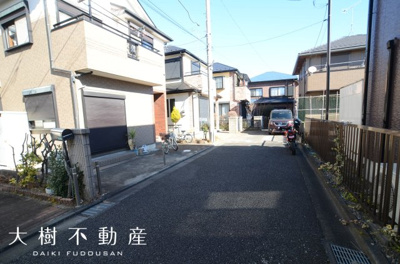 【前面道路含む現地写真】 | 座間市相模が丘1丁目　中古戸建て【仲介手数料無料】