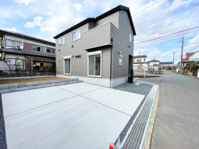 【前面道路含む現地写真】 | 富里市立沢新田23-1期１号棟 | 即日のご見学も可能です。お気軽に0476-37-3888までお問合せ下さい。