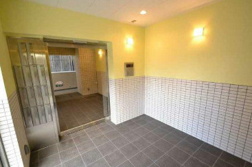 ブラン　ノワールのエントランス