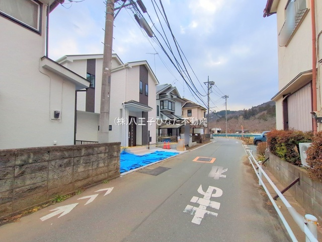 祝：成約済み　八王子市　下恩方町　新築戸建て　３期の前面道路含む現地写真|～仲介手数料無料☆八王子ひなた不動産～八王子市下恩方町　新築戸建て
