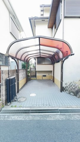 稲野町7丁目の駐車場