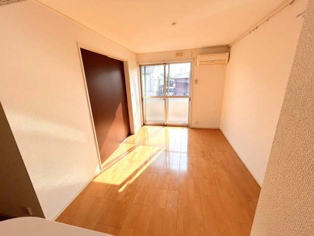 ムーンライフの居間・リビング