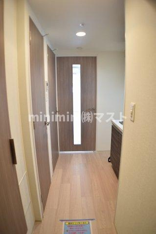 エスリード難波グレイスの玄関