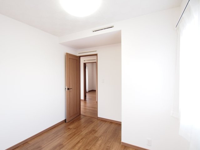 【洋室】 | パパまる　郷野目　１号棟