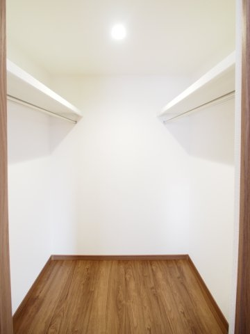 【洋室】 | パパまる　郷野目　１号棟