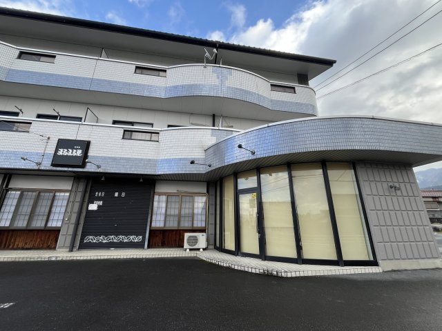 ガウディ中村店舗　１F