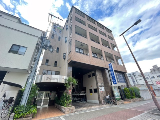ブリリアント・コアの外観