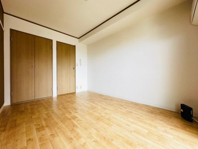 クローバー富士6号館の内装
