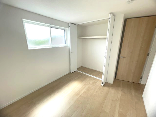三木市志染町東自由が丘２丁目の洋室