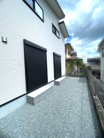 三木市志染町東自由が丘２丁目の庭