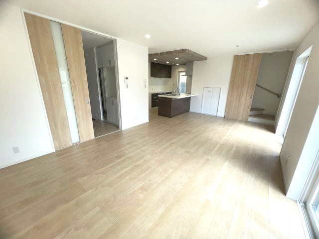 三木市志染町東自由が丘２丁目の居間・リビング