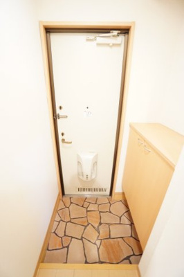 【玄関】 | ピエトラ ポンテ | ※同物件・同タイプの写真です。