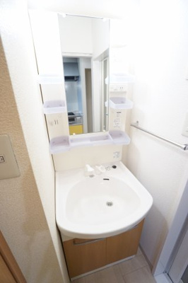 【独立洗面台】 | ピエトラ ポンテ | ※同物件・同タイプの写真です。