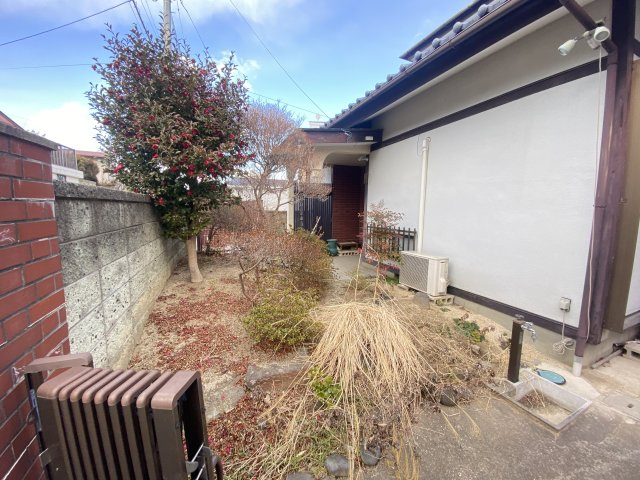 郡山市深沢２丁目　古家付き売地　桜小・第三中の外観