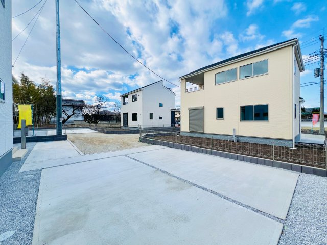 高崎正観寺の前面道路含む現地写真|敷地内なので、駐車が苦手な方にもおススメです♪