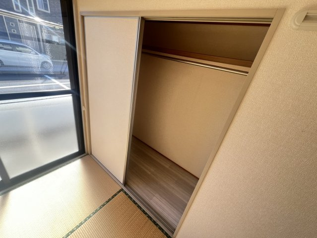 スプリングコートの収納|高崎、前橋のお部屋探しはエンドスケープまで！お客様の理想お聞かせ下さい♪