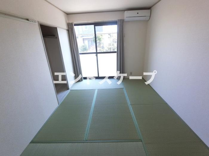 スプリングコートの居間・リビング|高崎、前橋、伊勢崎エリアのお部屋探しはエンドスケープまで！お客様の理想お聞かせ下さい♪