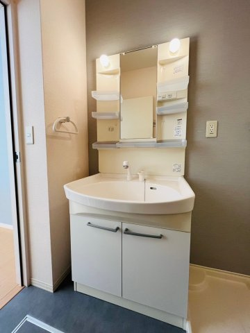 ラ・フォーレ名倉の洗面所