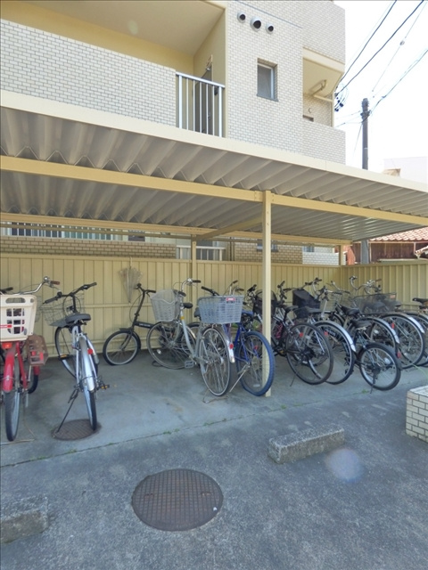 豊月マンションのその他共用部分|自転車置場