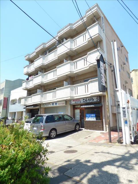 豊月マンションの外観|おしゃれな外観です