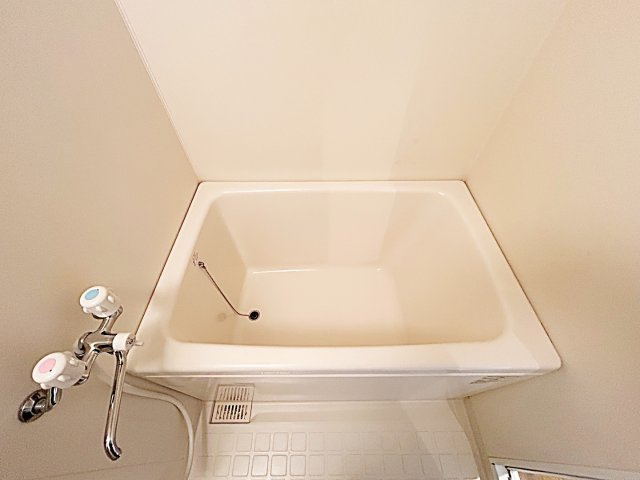 レージュ　ウエストの浴室