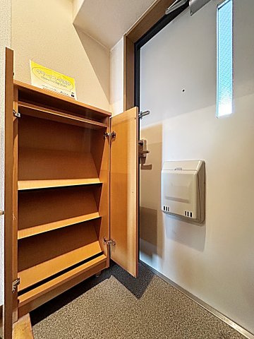 レージュ　ウエストの収納