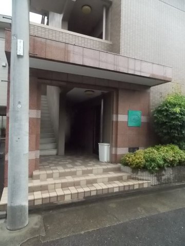 レージュ城西のエントランス