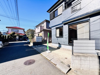 【前面道路含む現地写真】