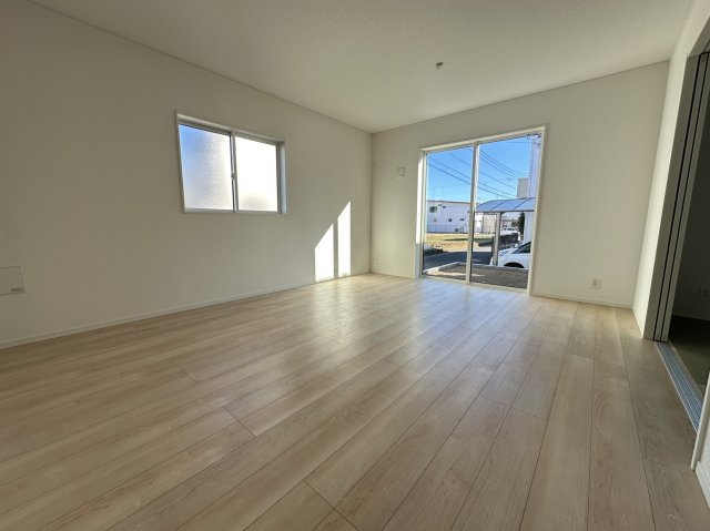 小田原市栢山第22　新築戸建全１棟の居間・リビング