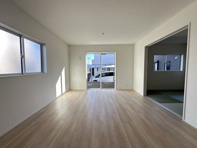 小田原市栢山第22　新築戸建全１棟の居間・リビング