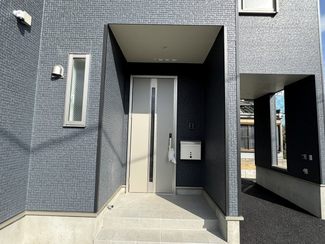 葛飾区西水元３丁目新築戸建【幸田小学校：5分】のエントランス|エントランス・玄関ポーチ