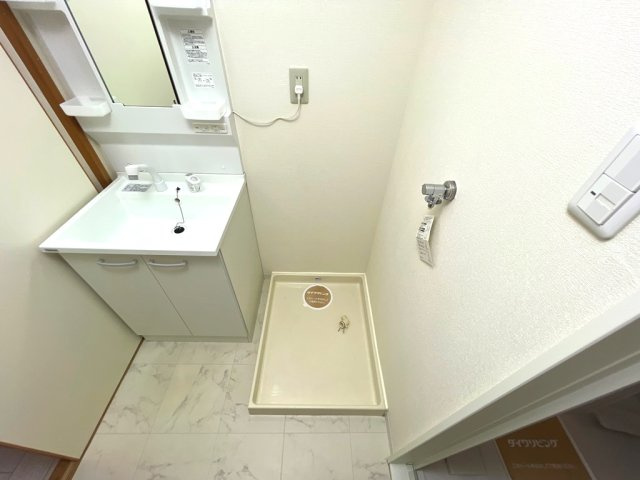 ヴィンテージ本多 Ⅲの洗面所|イメージ（同建物内別部屋の写真です）