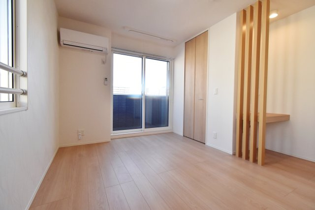 ヴェラブランカの洋室