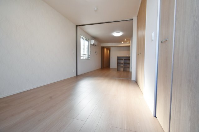 ヴェラブランカの洋室