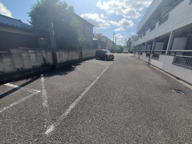 クレストヒルズの駐車場|駐車場です