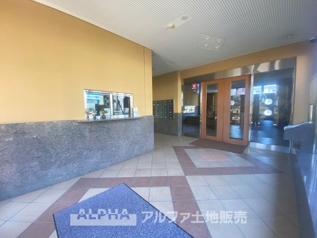 レクセルアベニュー多摩センターのエントランス