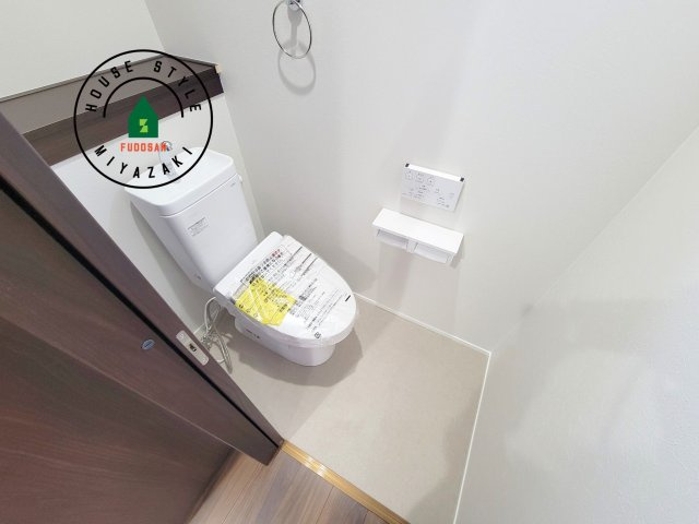 パティオニュータウン月見ヶ丘（5号棟）のトイレ|温水洗浄便座を完備しております。2ヶ所にトイレがあるのは朝の慌ただしい時間も安心です。