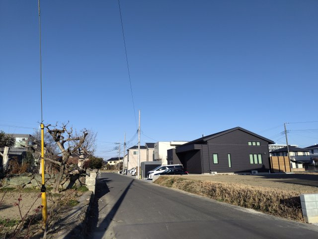 熊谷市久下４丁目の売地の前面道路含む現地写真