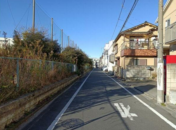墨田区墨田５丁目の売地の前面道路含む現地写真