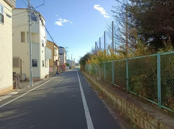墨田区墨田５丁目の売地の前面道路含む現地写真
