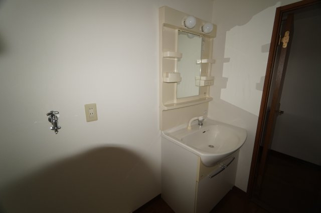 サンセール垂水の洗面所