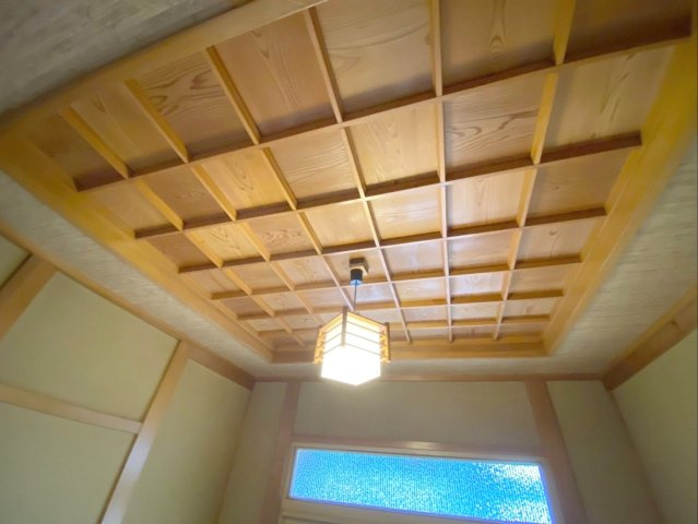 志免町向ヶ丘2丁目　戸建の内装|ホールの照明です！