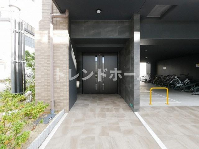 Vita弁天町のエントランス|選べる家電プランあり！！