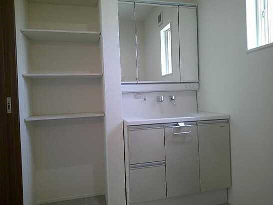 【独立洗面台】