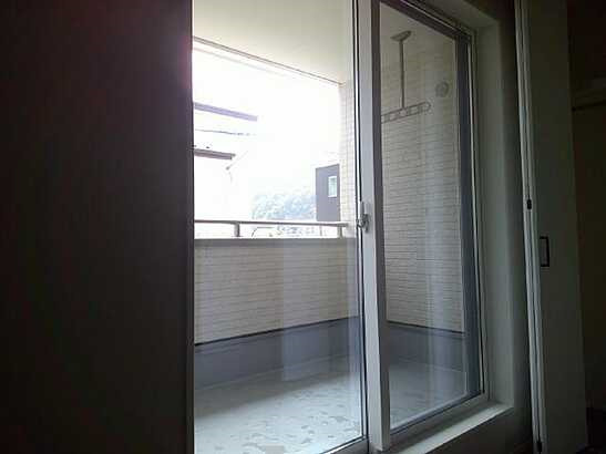 【バルコニー】